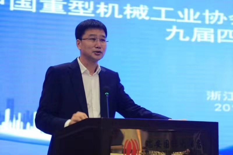 桥式起重机理事会各位专家代表一行来参观8868体育