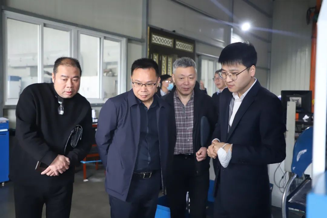 市人大常委会副主任吴功宜莅临8868体育科技开展企业“专精特新”调研
