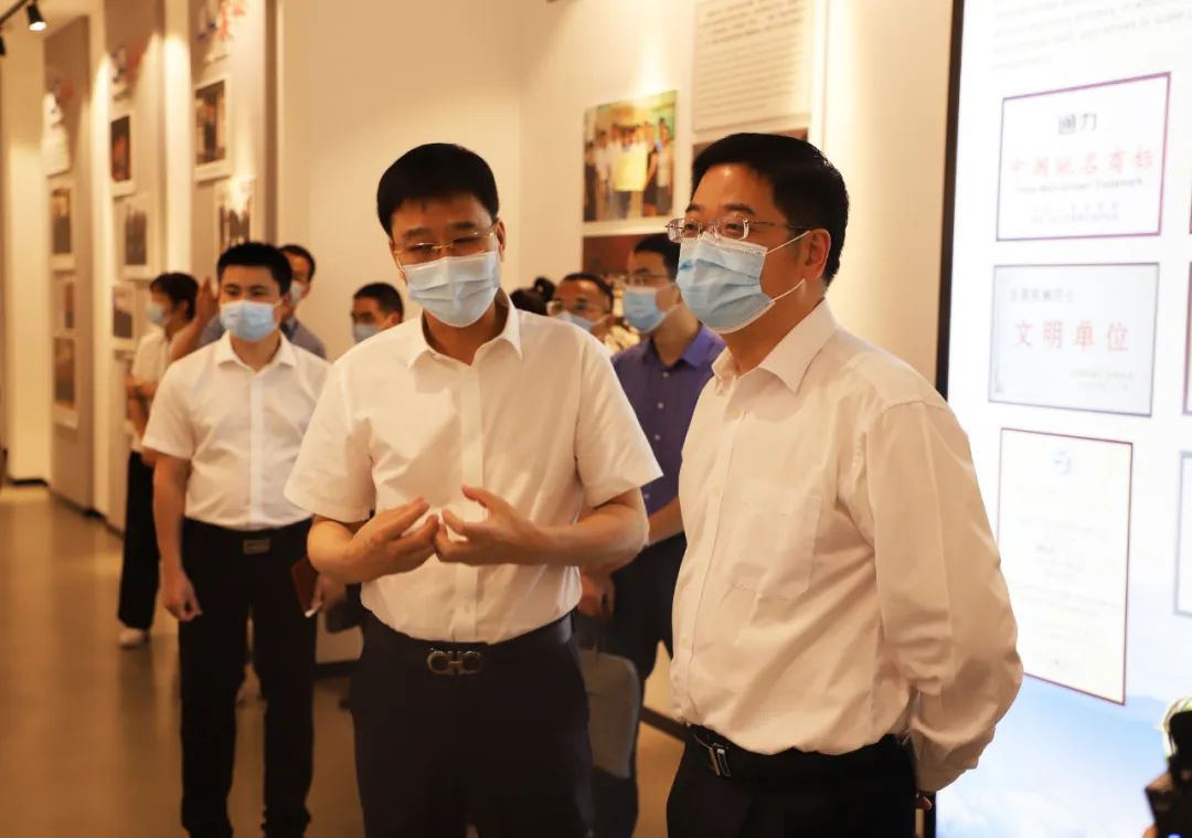 温州市委常委、市纪委书记、市监委主任张建明莅临8868体育科技调研